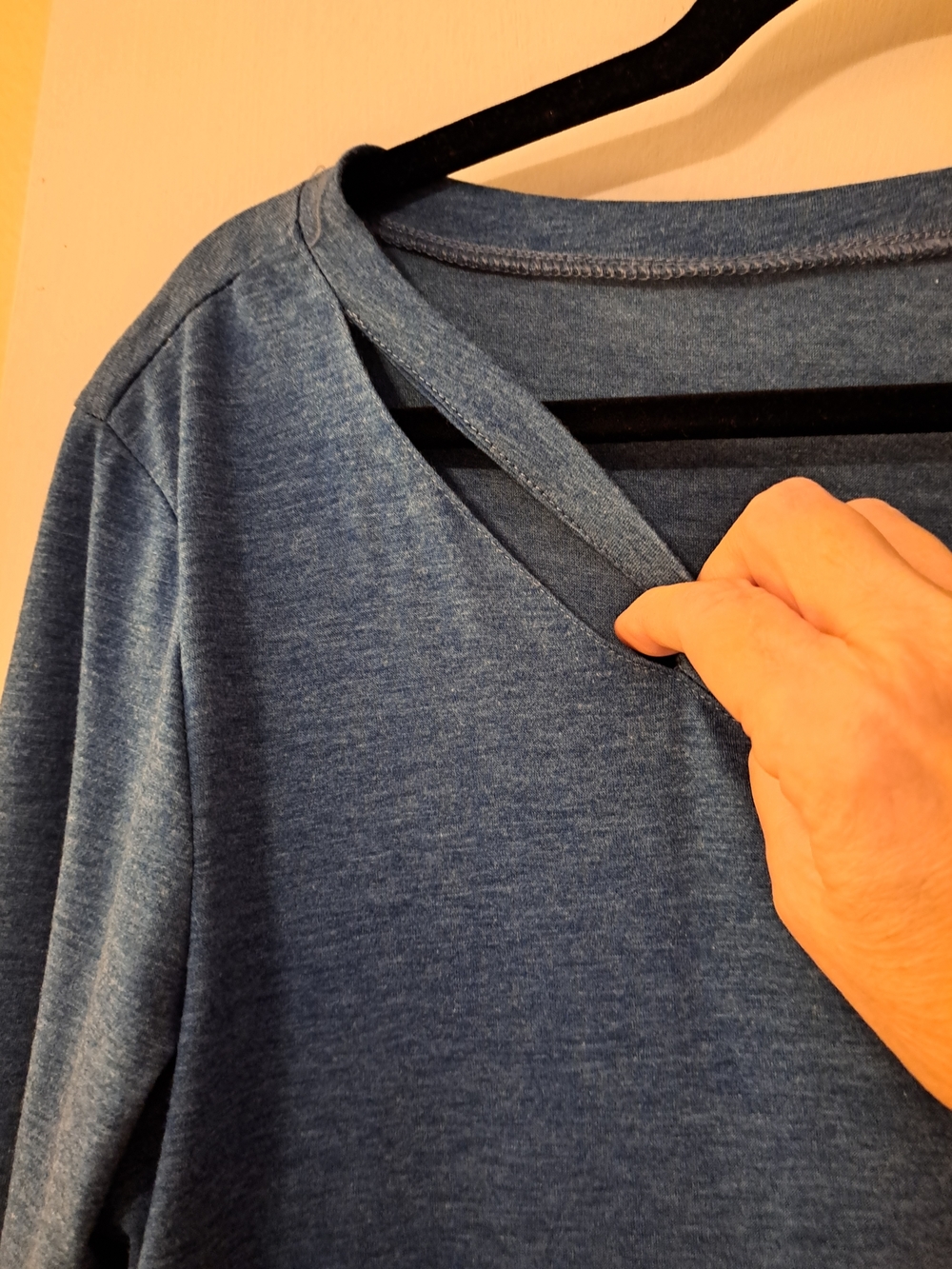 Women’s Long Sleeve Tee - Blue with slits on the collerbone